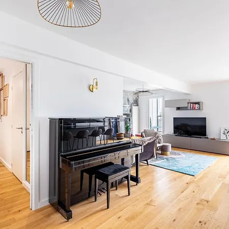 Guestready - Chic Cocoon With A Balcony Suresnes
